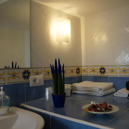 L'arabesco לינה וארוחת בוקר 3*